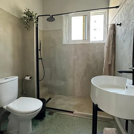 The Lassis 15 House דירה *